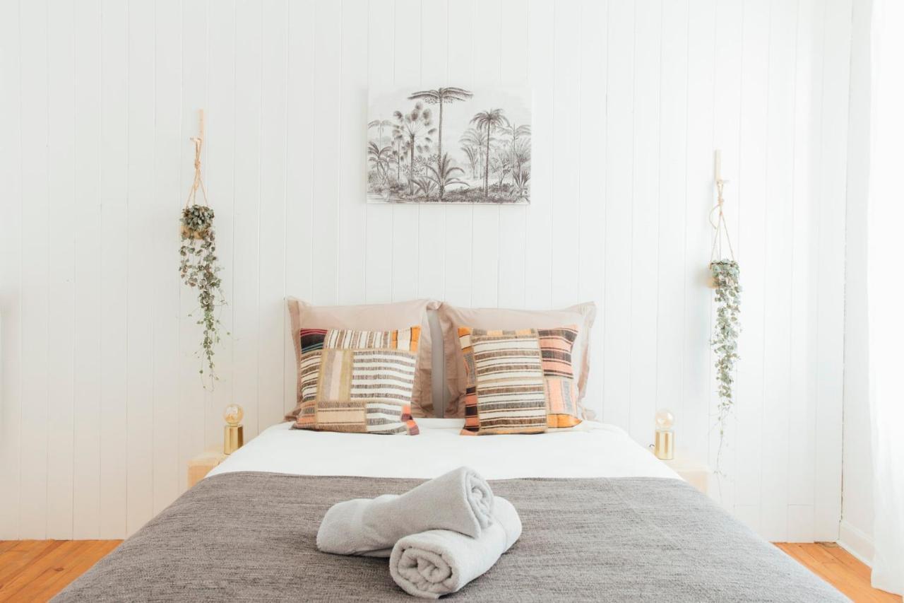 Апартаменты Coachella Vintage Chic In The Heart Of St Charles Биарриц Экстерьер фото